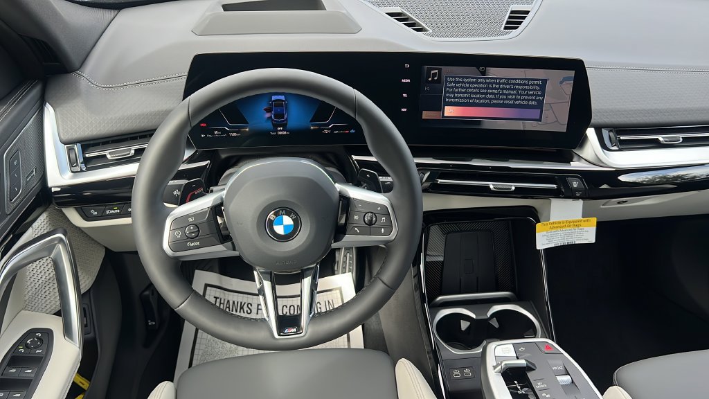 New 2027 BMW X2 xDrive28i w/ Technology Package AWD/4WD image 11