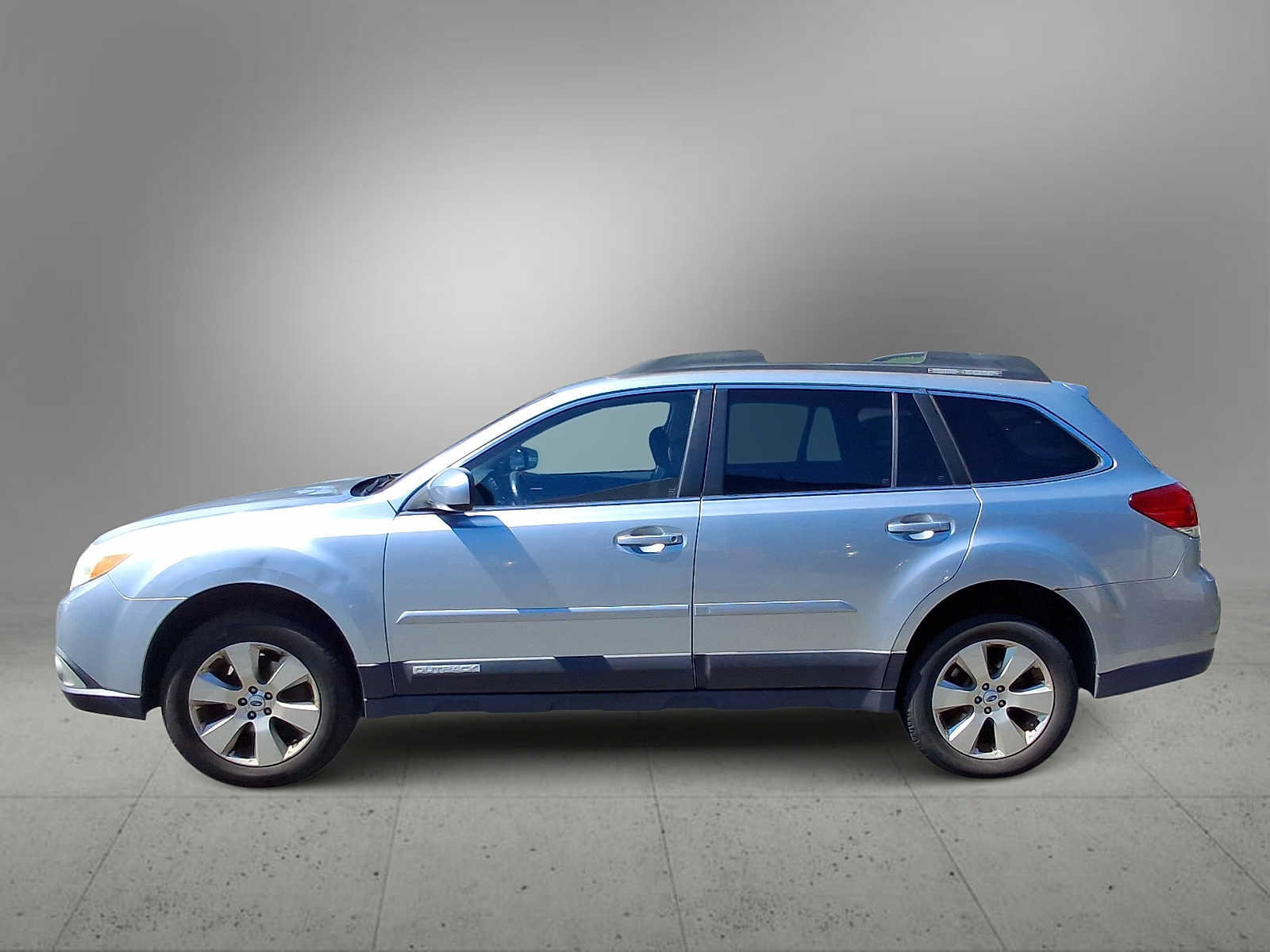 Used 2012 Subaru Outback 2.5i Limited AWD/4WD image 5