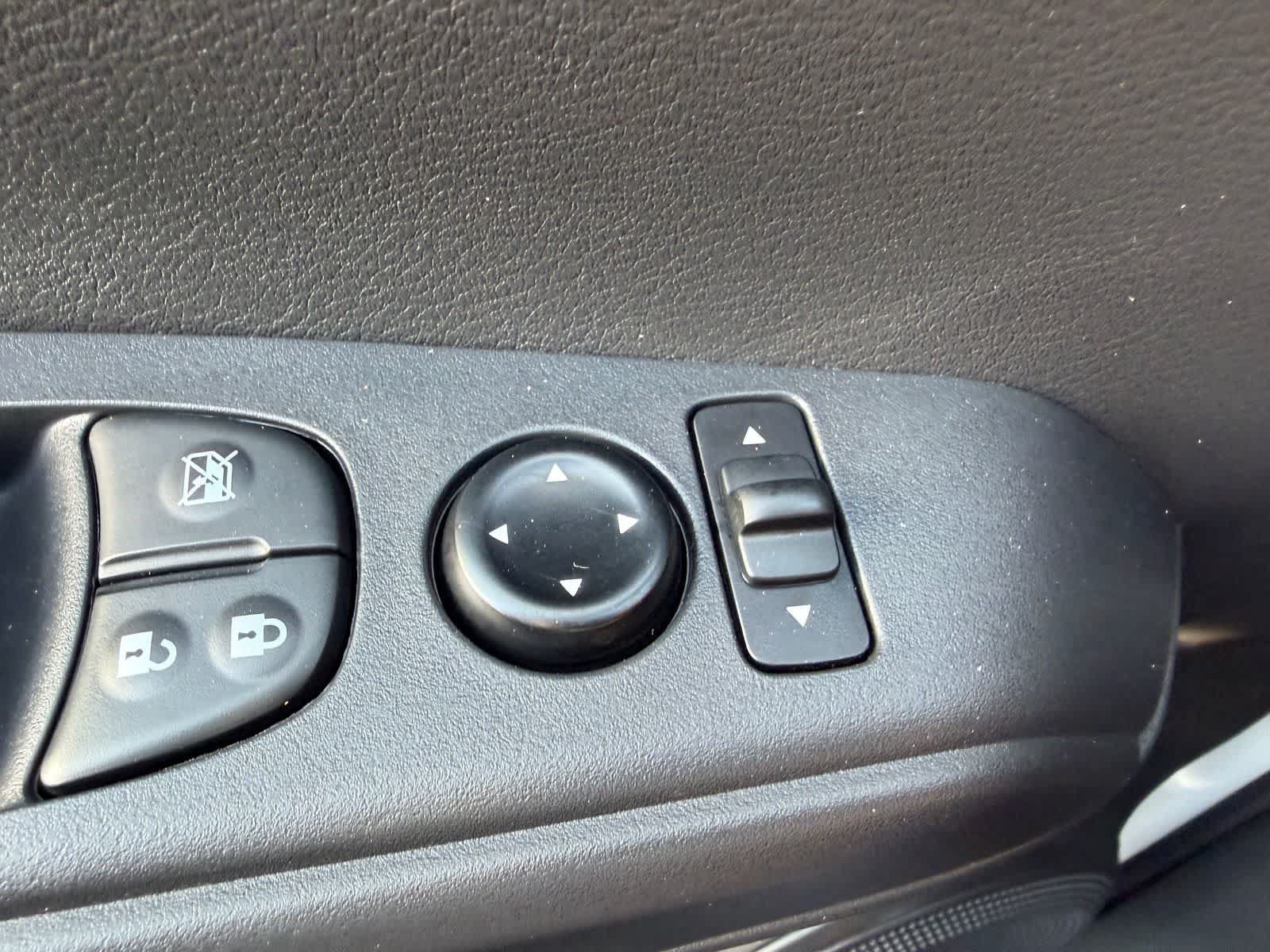 Certified 2025 Nissan Kicks Play S FWD image 16