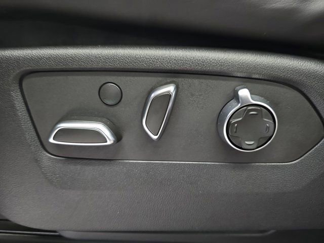 Certified 2023 Cadillac Escalade ESV Sport Platinum image 30