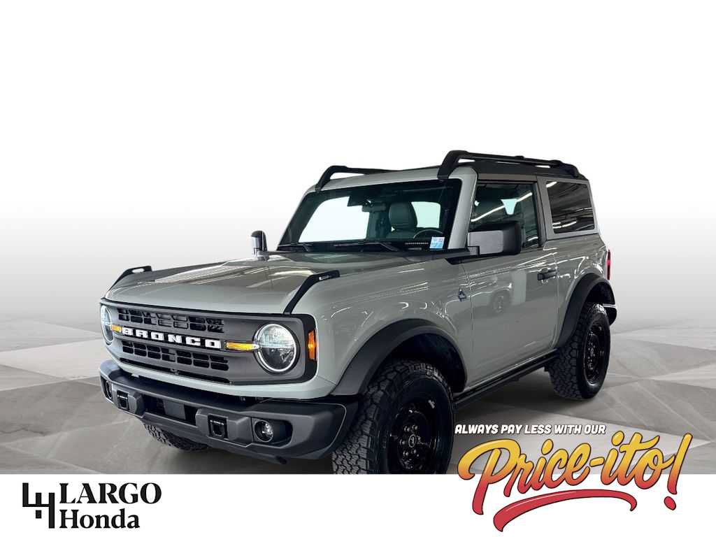 Used 2023 Ford Bronco Black Diamond AWD/4WD image 1