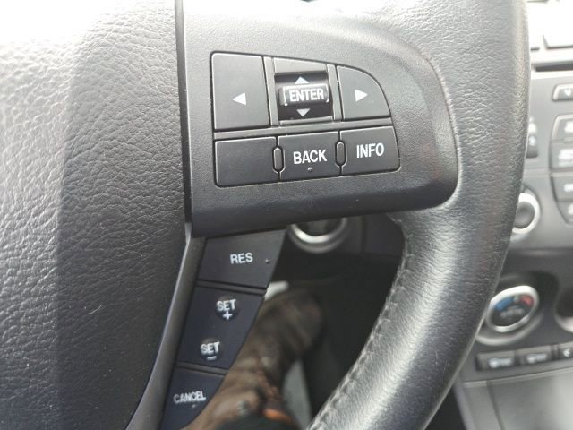 Used 2013 MAZDA MAZDA3 i Touring image 25