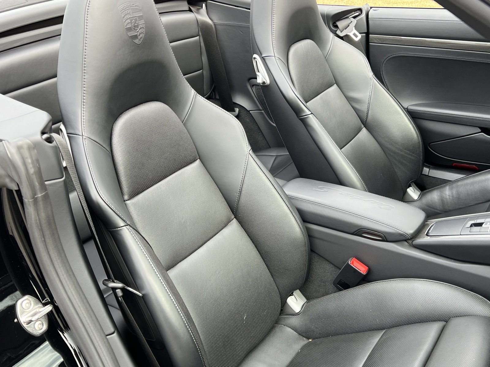 Certified 2019 Porsche 911 Turbo S image 17