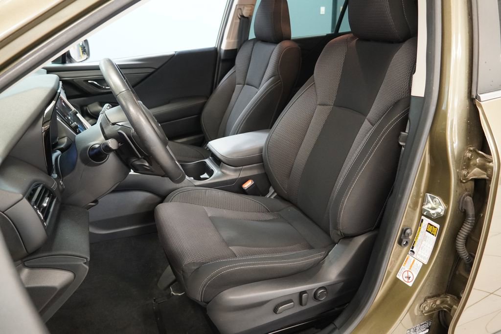 Used 2020 Subaru Outback Premium AWD/4WD image 3