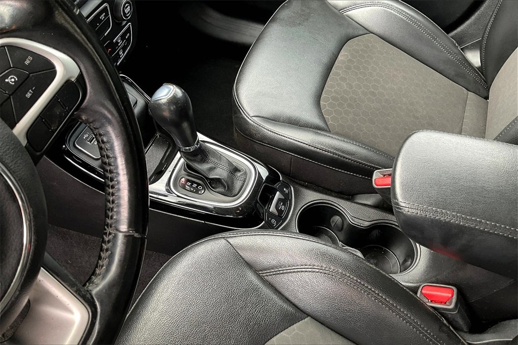 Used 2020 Jeep Compass Altitude image 16