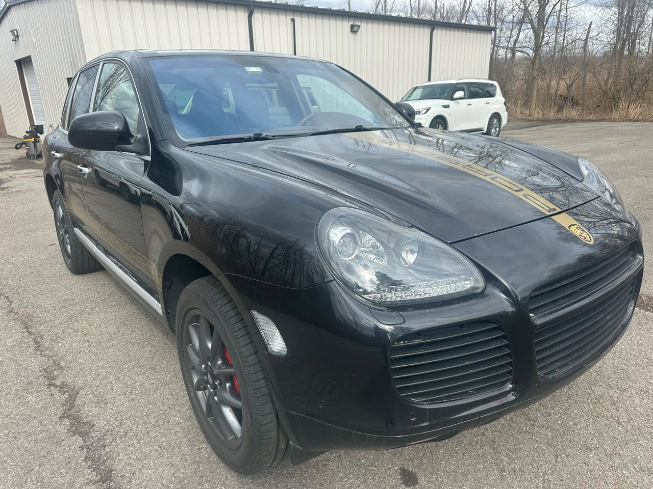 Used 2005 Porsche Cayenne Turbo AWD/4WD image 23