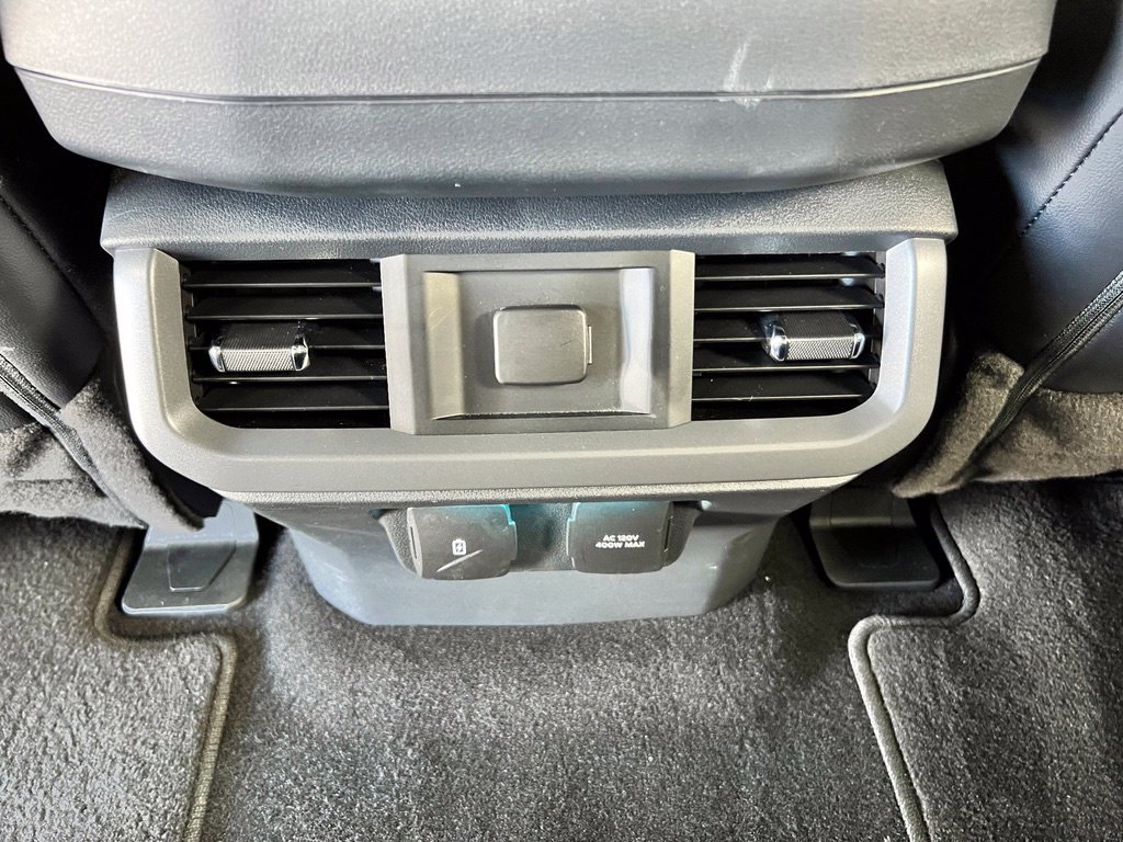 Used 2025 Ford F150 Lariat AWD/4WD image 25