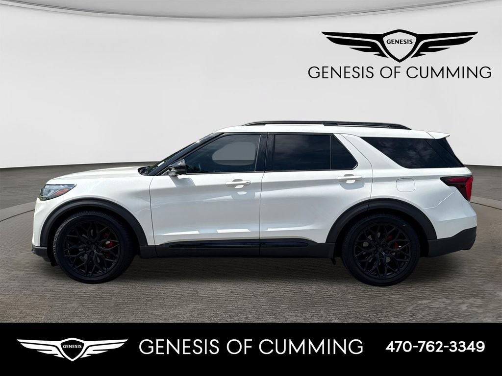 Used 2025 Ford Explorer ST AWD/4WD image 4