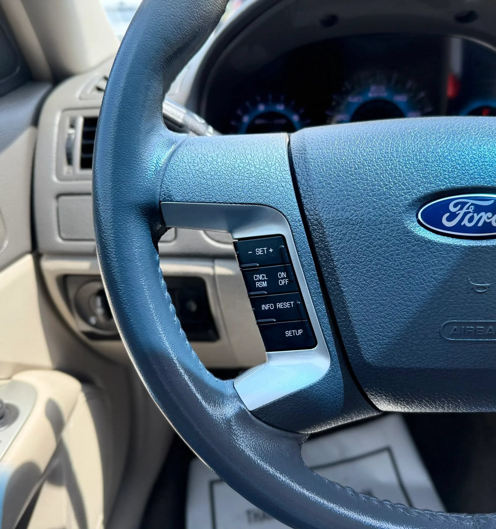 Used 2011 Ford Fusion SEL FWD image 13