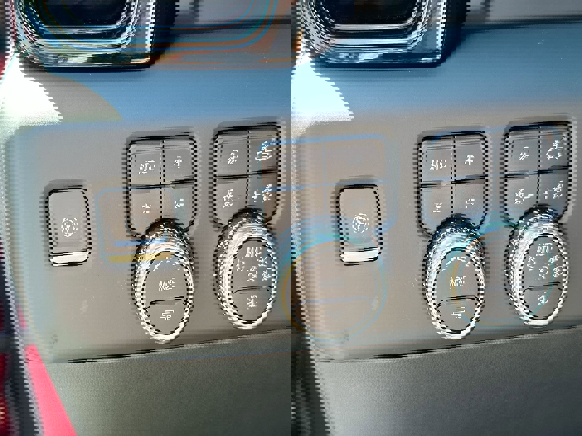 Certified 2024 GMC Sierra 2500 AT4 w/ AT4 Premium Plus Package image 24