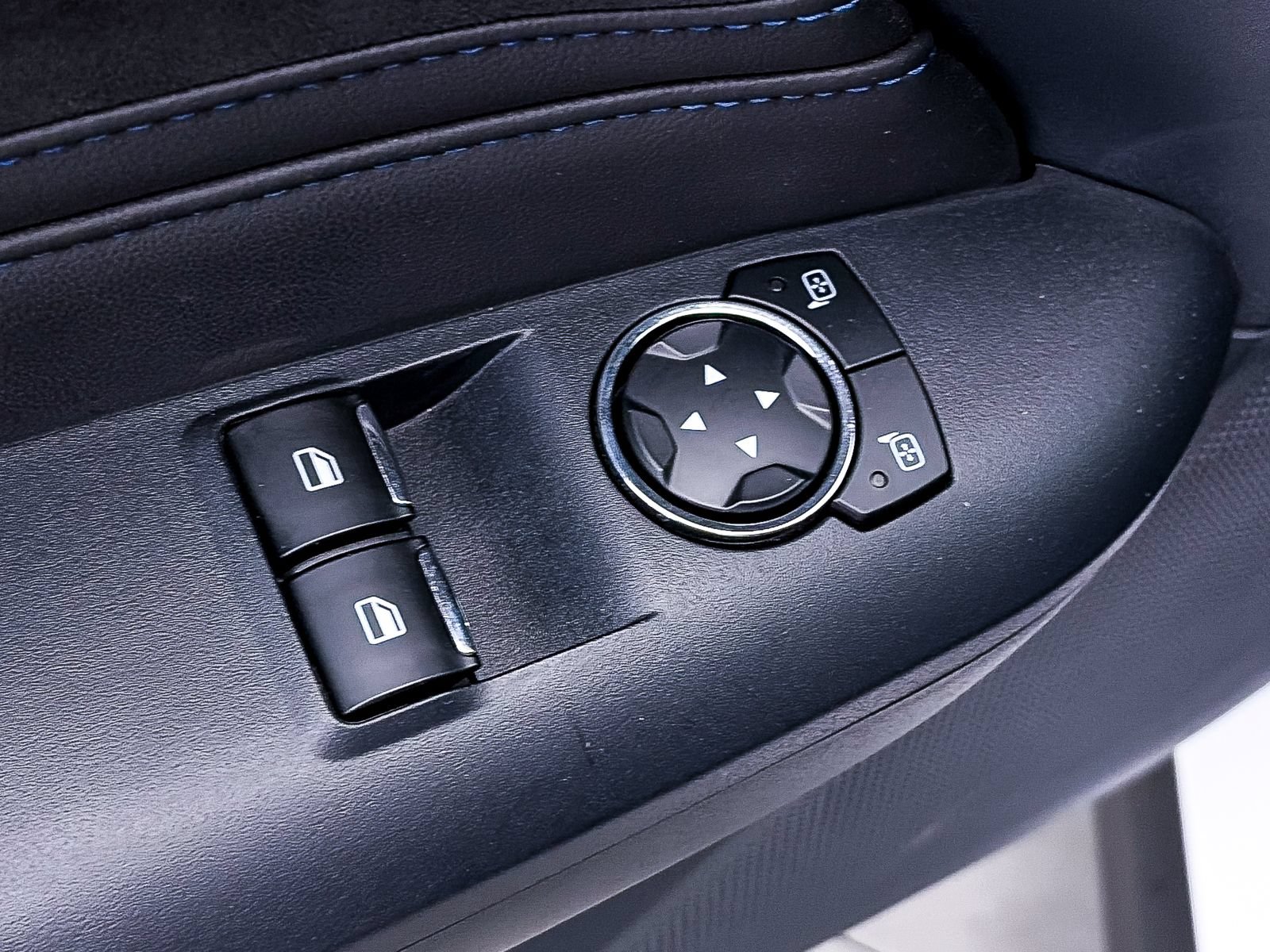 Used 2024 Ford Mustang Dark Horse RWD image 18