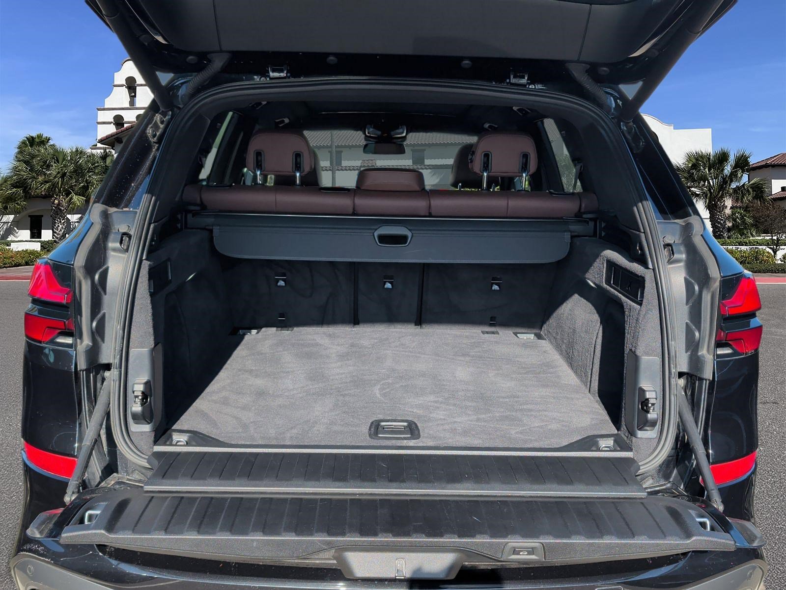 Used 2025 BMW X5 xDrive40i w/ Executive Package image 27