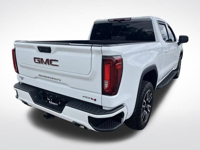 Used 2025 GMC Sierra 1500 AT4 w/ AT4 Premium Package AWD/4WD image 9