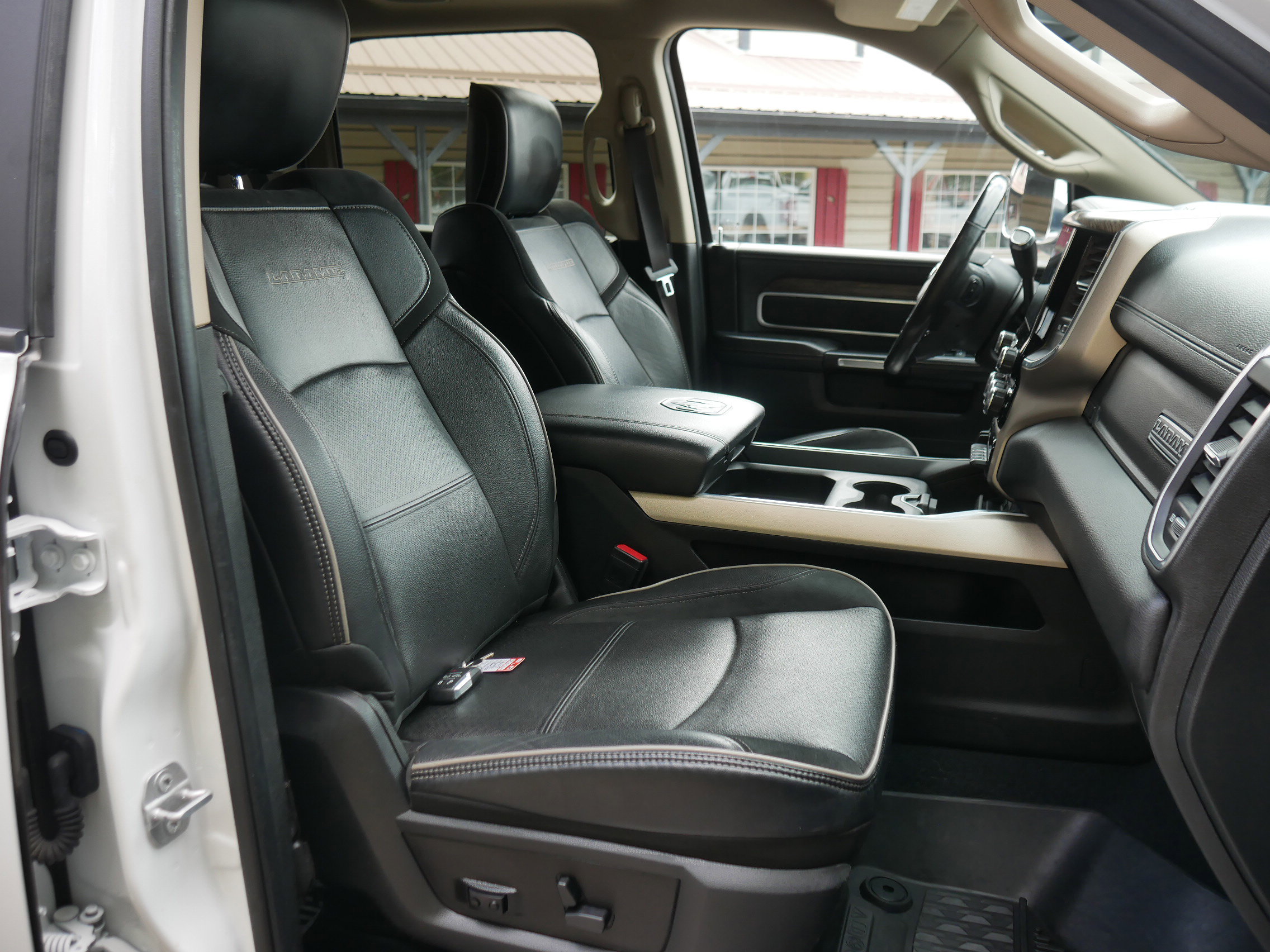 Used 2019 RAM 2500 Laramie image 31