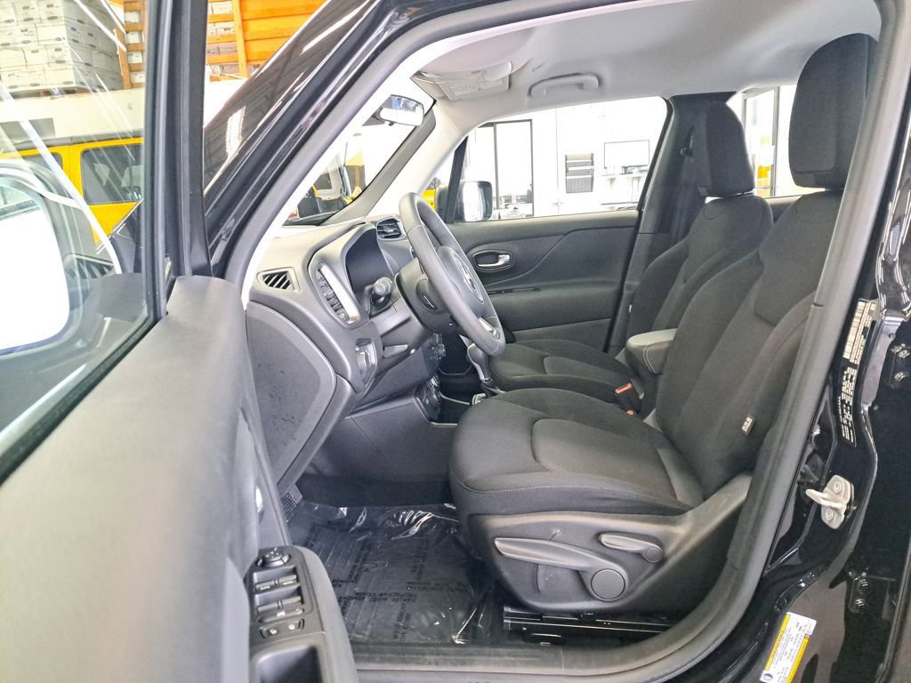 Used 2022 Jeep Renegade Sport image 12