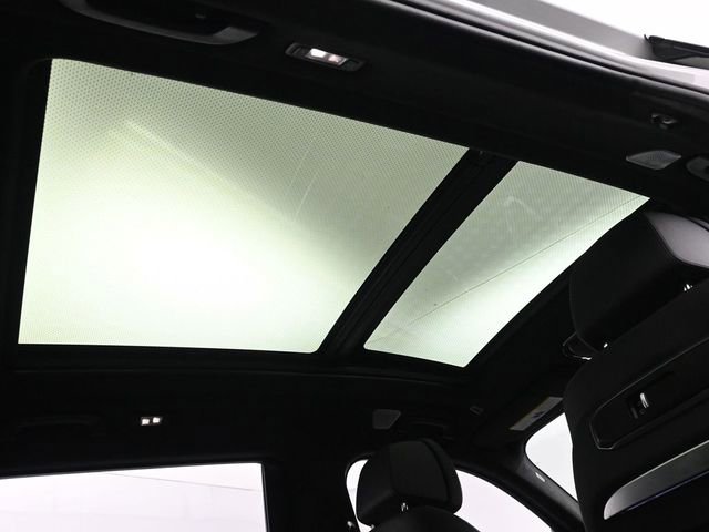 Used 2024 BMW ALPINA XB7 image 24