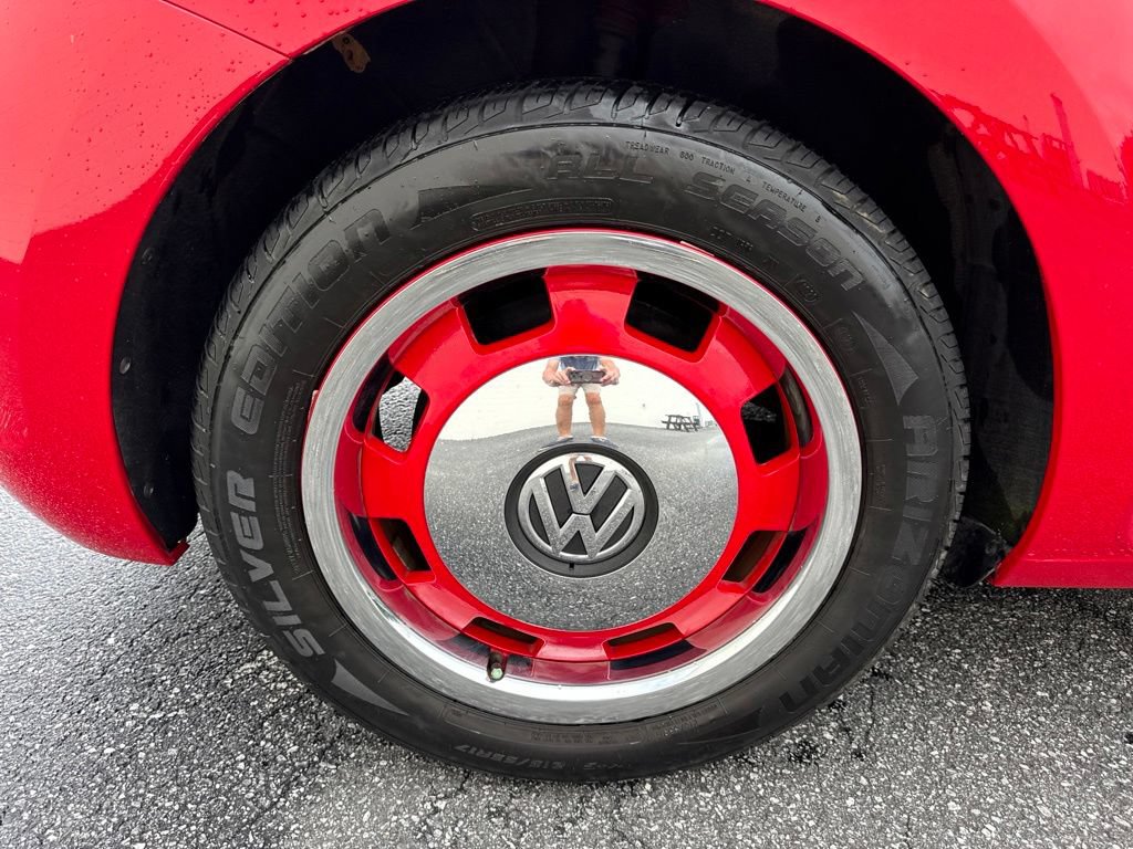 Used 2018 Volkswagen Beetle 2.0T Coast FWD image 11