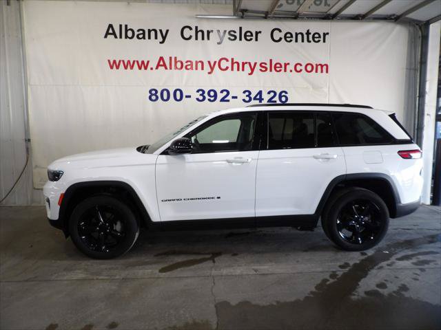 Certified 2023 Jeep Grand Cherokee Limited w/ Black Appearance Package