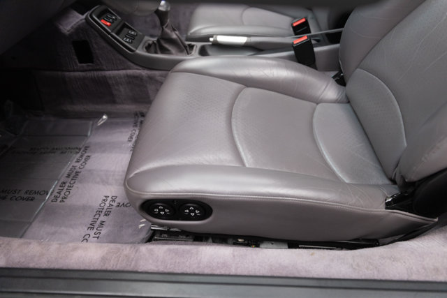 Used 1997 Porsche 911 Carrera RWD image 47