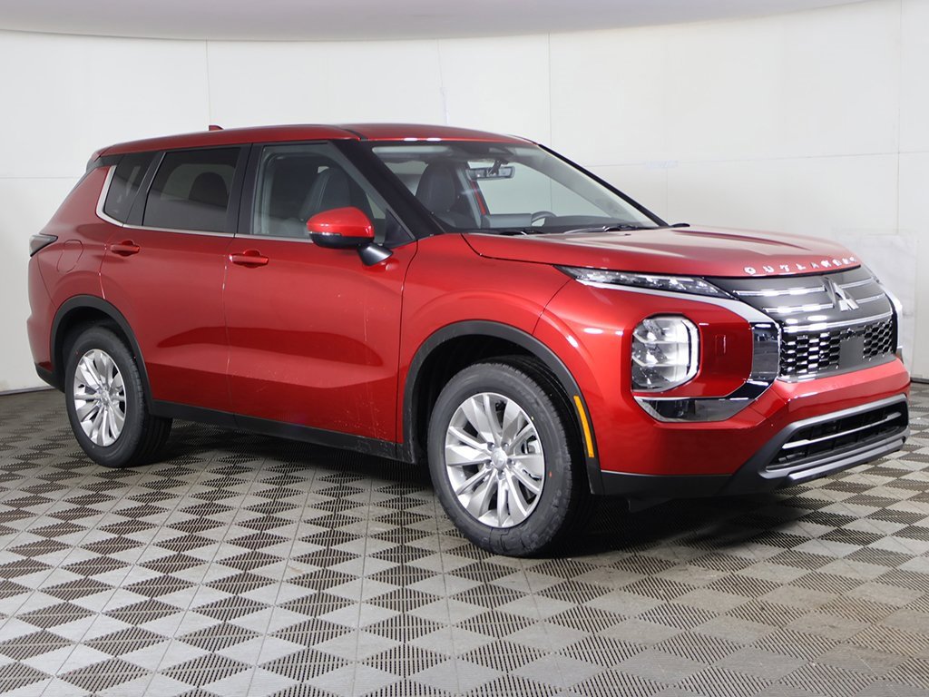 New 2026 Mitsubishi Outlander ES image 2