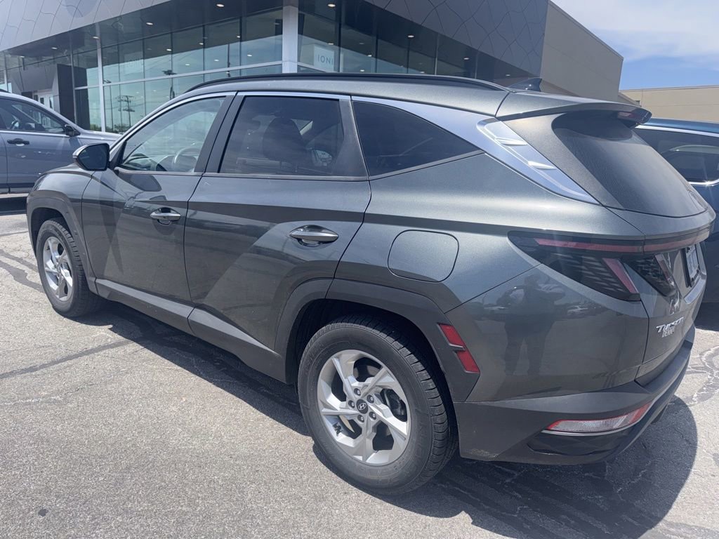 Used 2022 Hyundai Tucson SEL AWD/4WD image 2