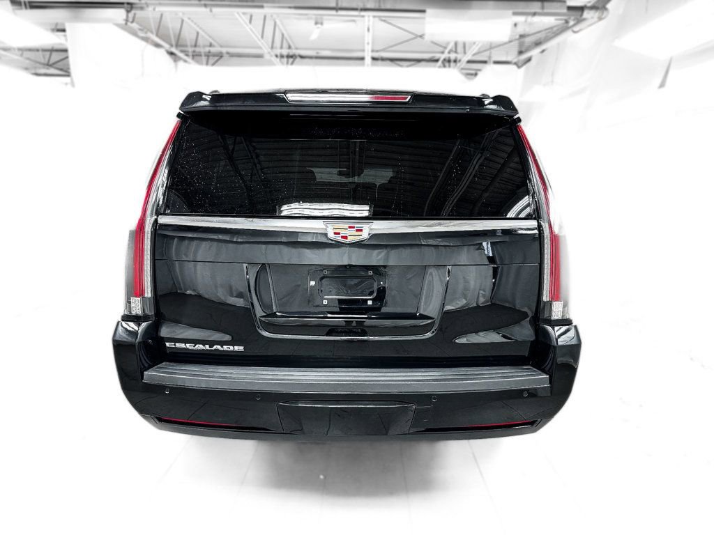 Used 2016 Cadillac Escalade ESV Premium image 5