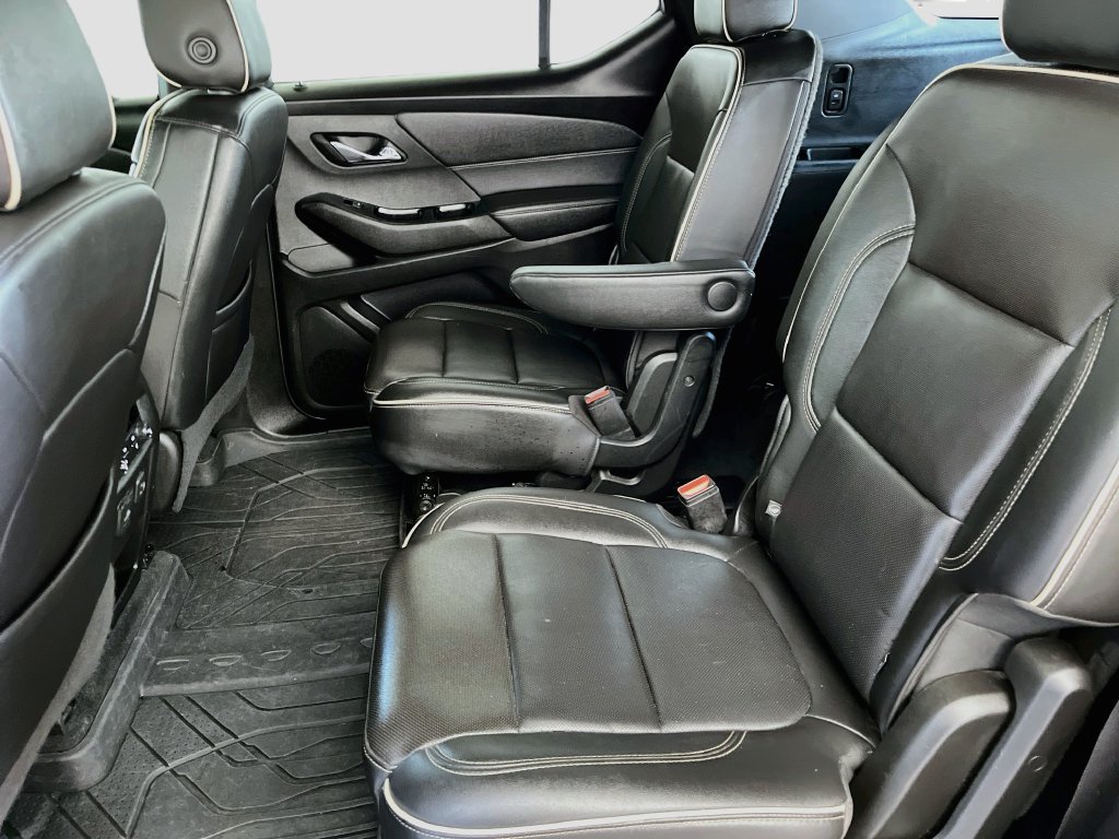 Used 2023 Chevrolet Traverse Premier w/ Redline Edition AWD/4WD image 26