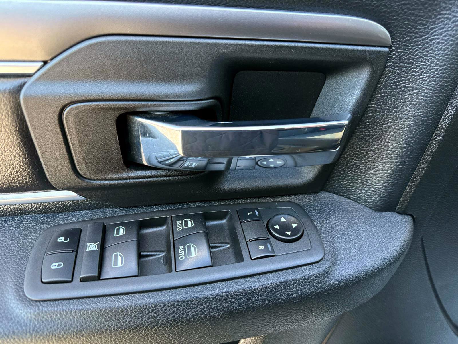 Used 2022 RAM 1500 Classic Warlock w/ Electronics Group image 15