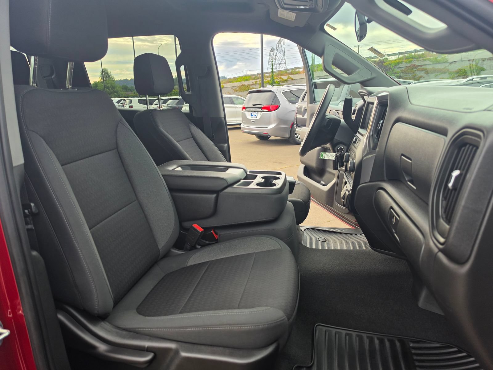 Used 2022 Chevrolet Silverado 1500 Custom w/ Safety Confidence Package AWD/4WD image 26