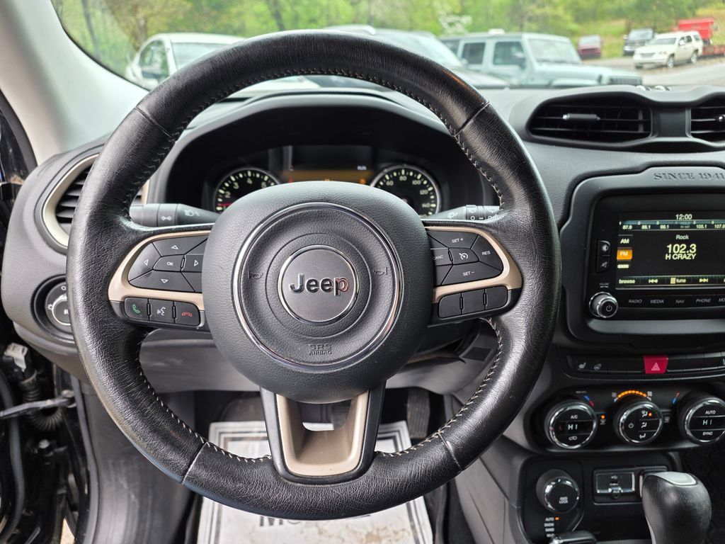 Used 2015 Jeep Renegade Limited AWD/4WD image 9