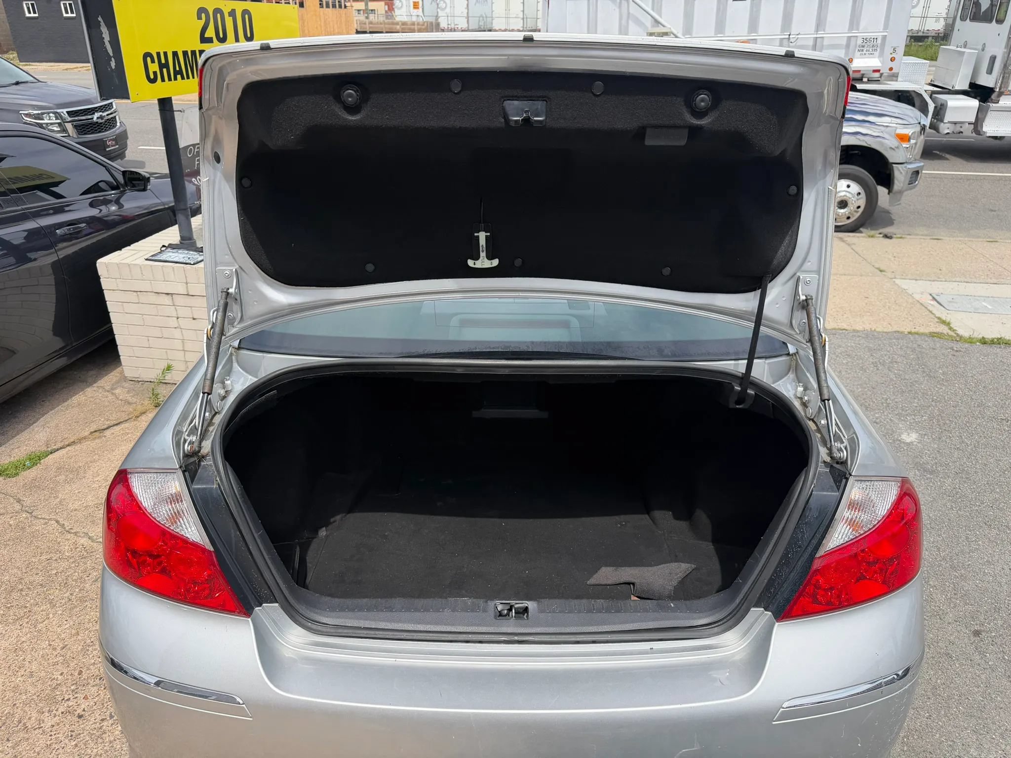 Used 2008 INFINITI M35 x w/ Technology Pkg AWD/4WD image 29