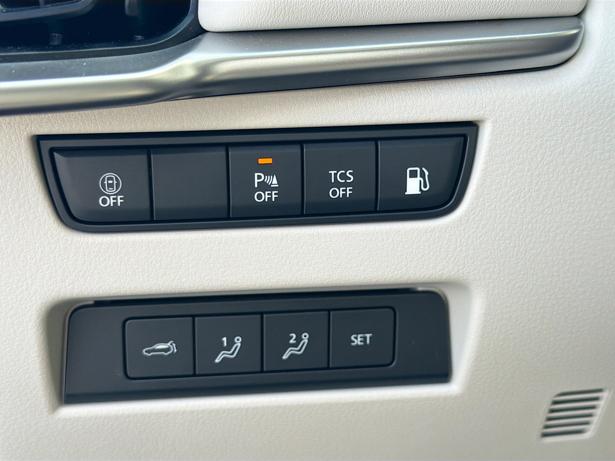 Used 2024 MAZDA CX-90 Plug-In Hybrid w/ Premium Plus image 35