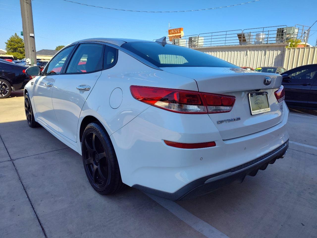 Used 2019 Kia Optima LX FWD image 6