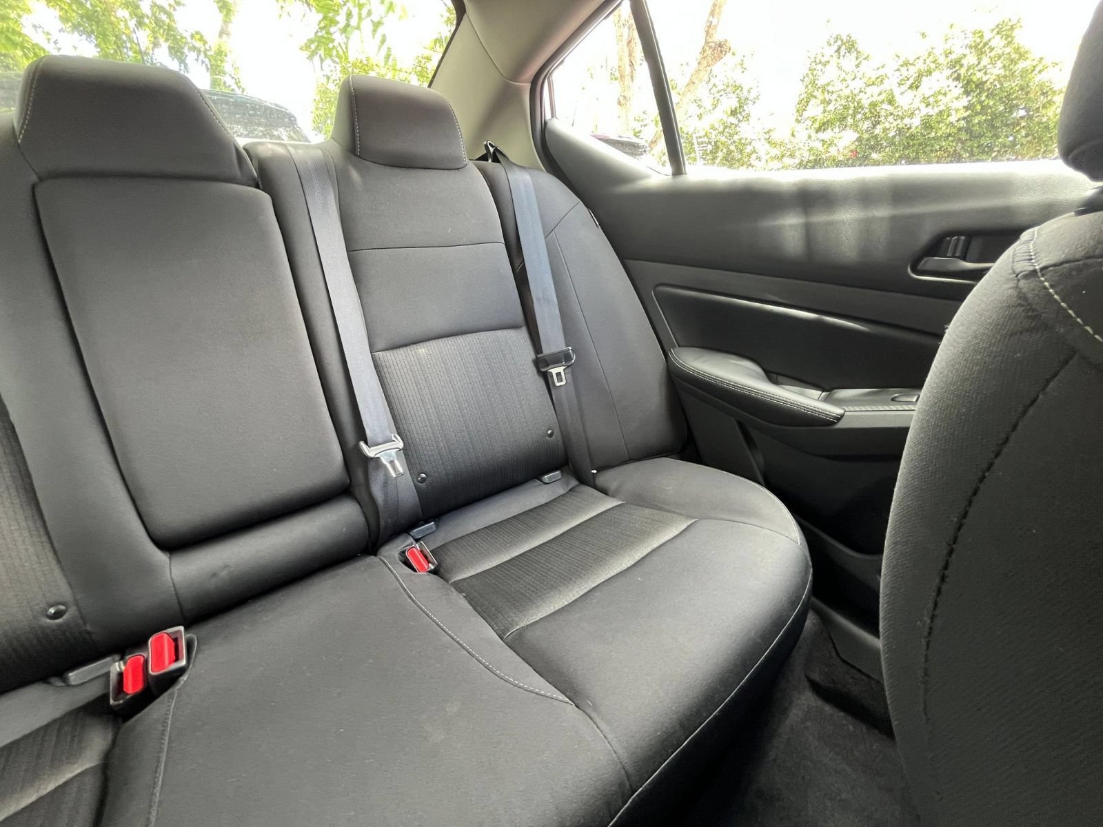 Used 2025 Nissan Altima 2.5 SV FWD image 37