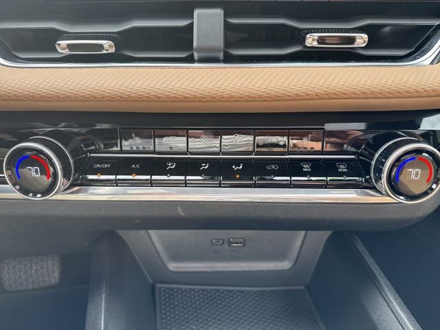 Used 2026 Chevrolet Equinox ACTIV image 28