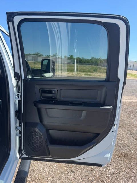 Used 2024 RAM 2500 Tradesman w/ Chrome Appearance Group AWD/4WD image 42