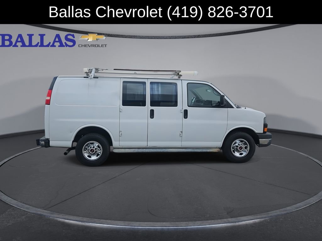 Used 2015 GMC Savana 2500 RWD image 9