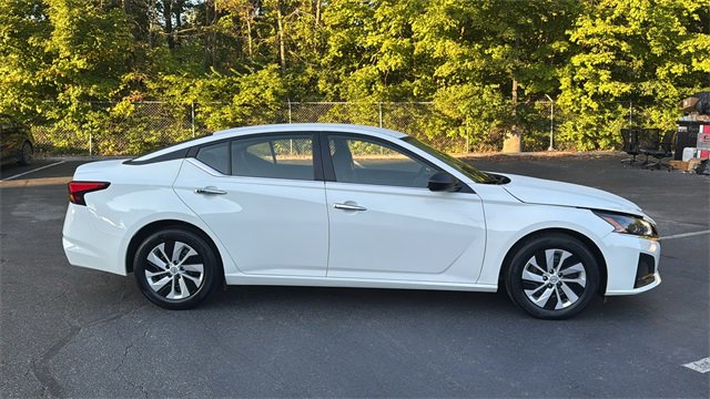 Used 2024 Nissan Altima 2.5 S image 29
