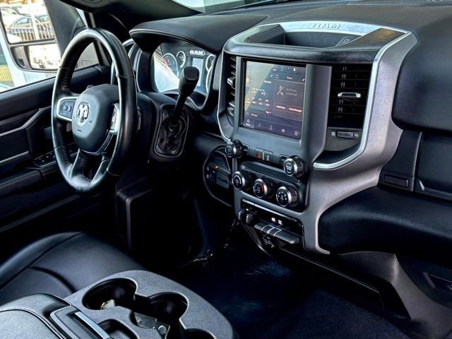 Used 2024 RAM 3500 Big Horn image 37