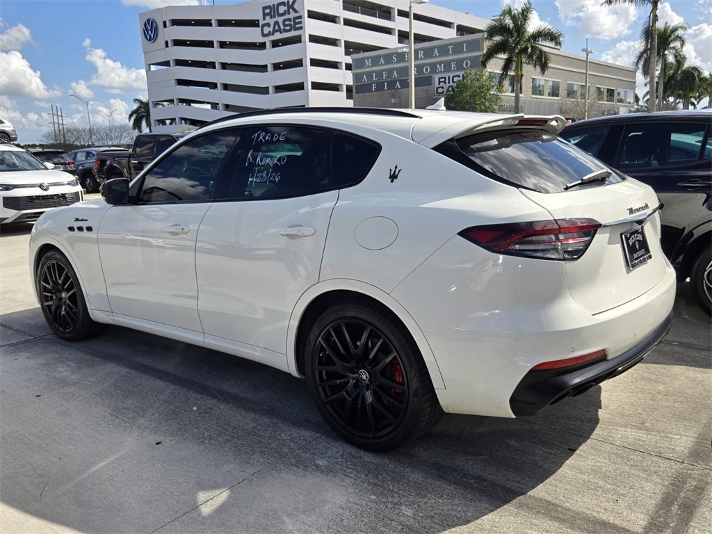 Used 2022 Maserati Levante Modena image 7