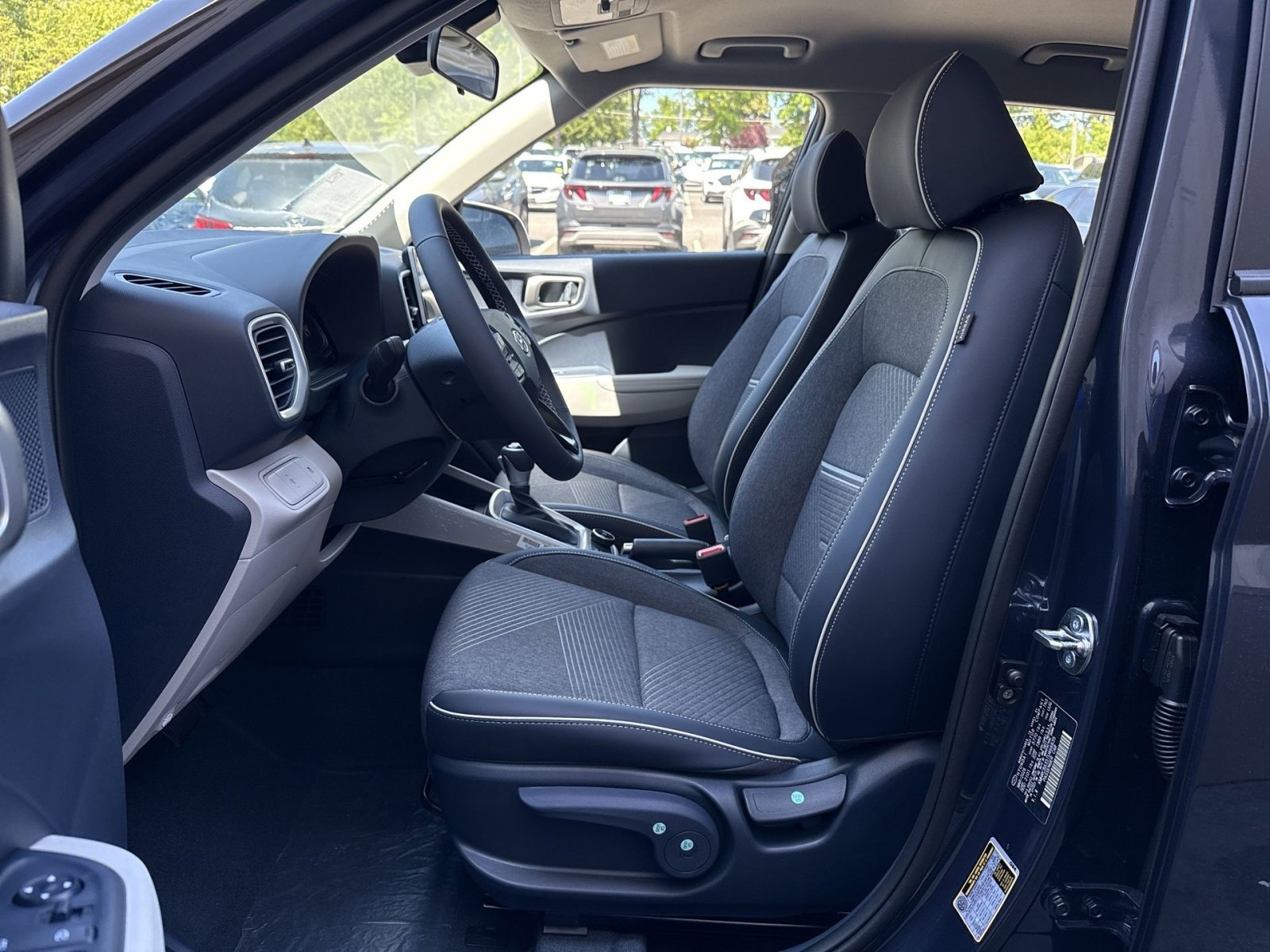 New 2026 Hyundai Venue SEL FWD image 18