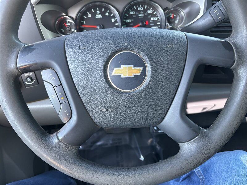 Used 2011 Chevrolet Silverado 3500 W/T AWD/4WD image 40