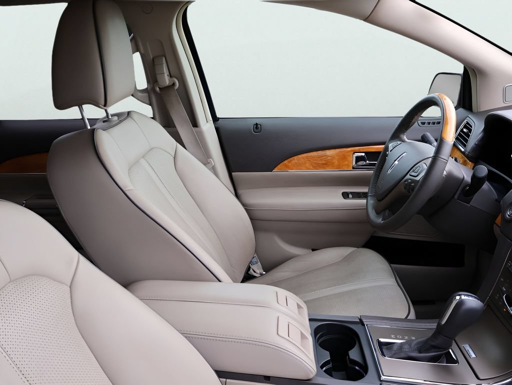 Used 2011 Lincoln MKX 2WD w/ 102A Rapid Spec Order Code image 9
