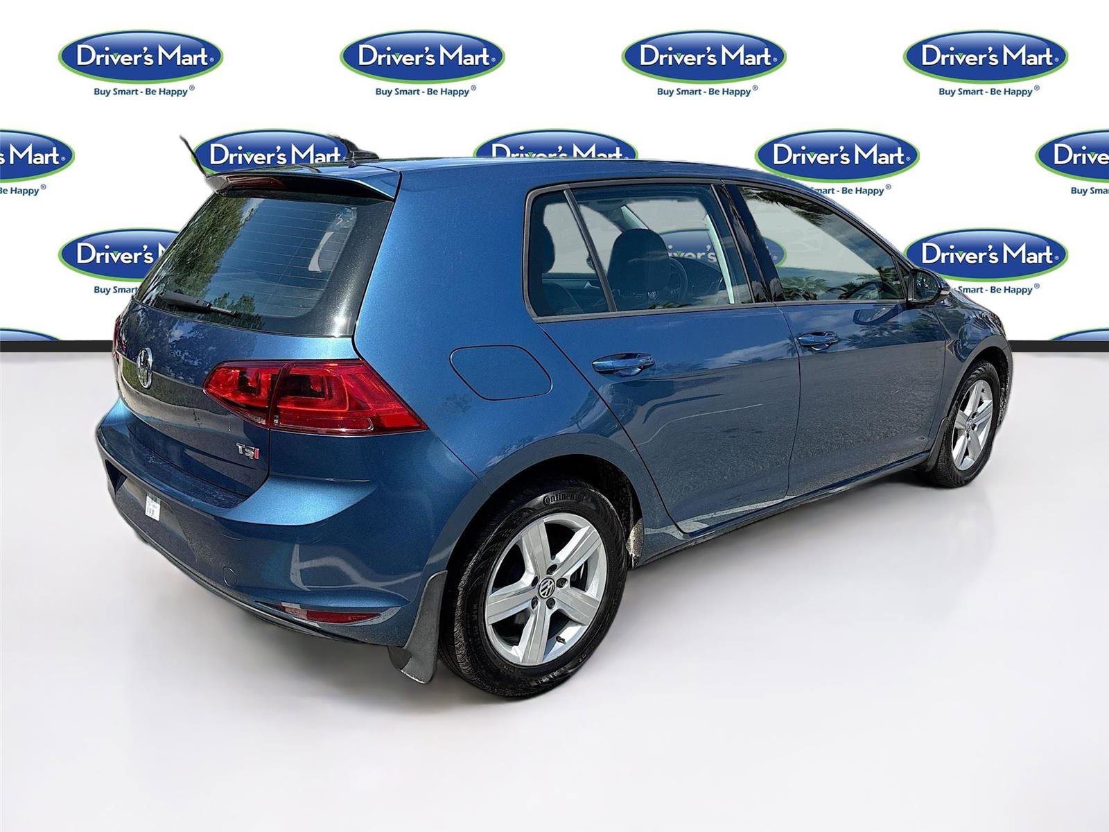 Used 2017 Volkswagen Golf Wolfsburg Edition image 7