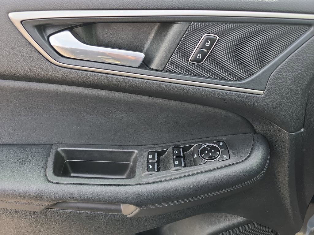 Used 2023 Ford Edge SEL w/ Convenience Package image 31