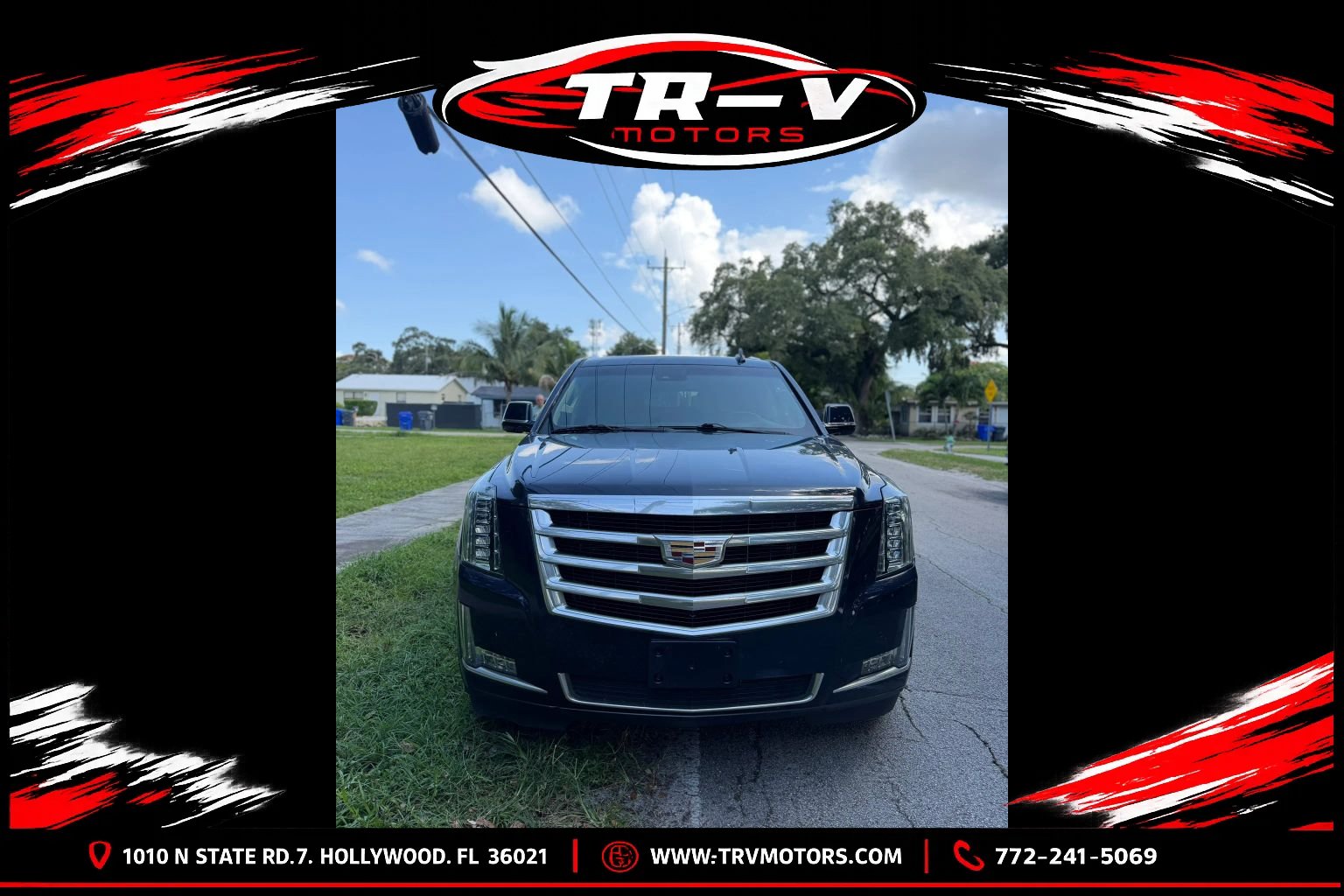 Used 2017 Cadillac Escalade ESV Luxury AWD/4WD image 2