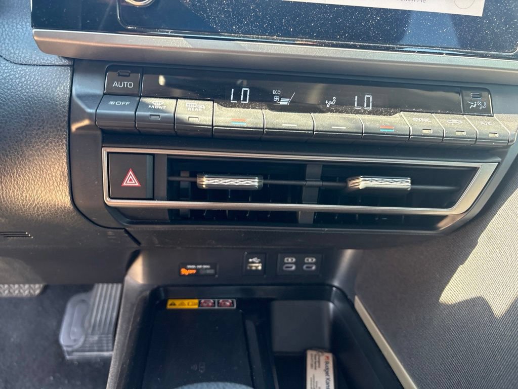 Used 2026 Toyota Camry LE FWD image 16