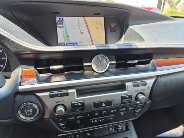 Used 2013 Lexus ES 350 w/ Luxury Pkg FWD image 12