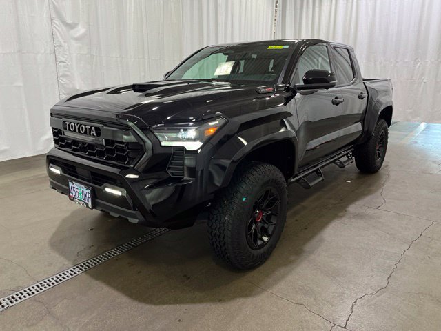 Certified 2025 Toyota Tacoma TRD Pro AWD/4WD image 8
