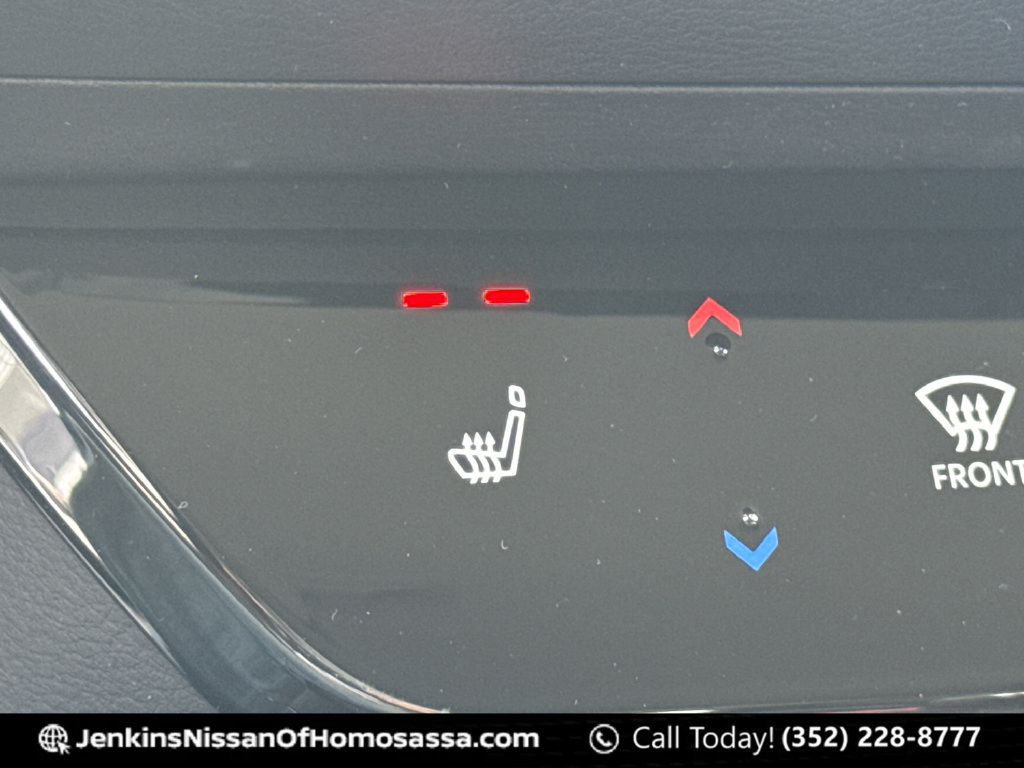 New 2026 Nissan Kicks SR w/ Cold Weather Package FWD image 37